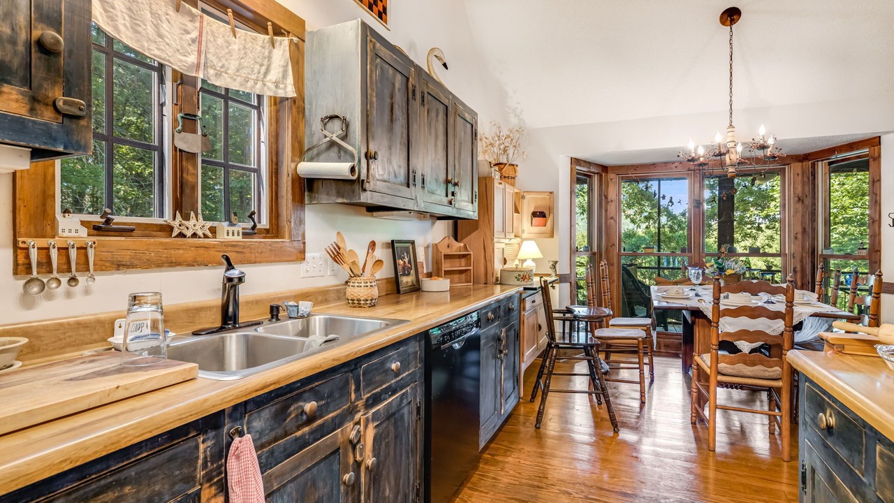 Photo of Kitchen in Rambling Ridge