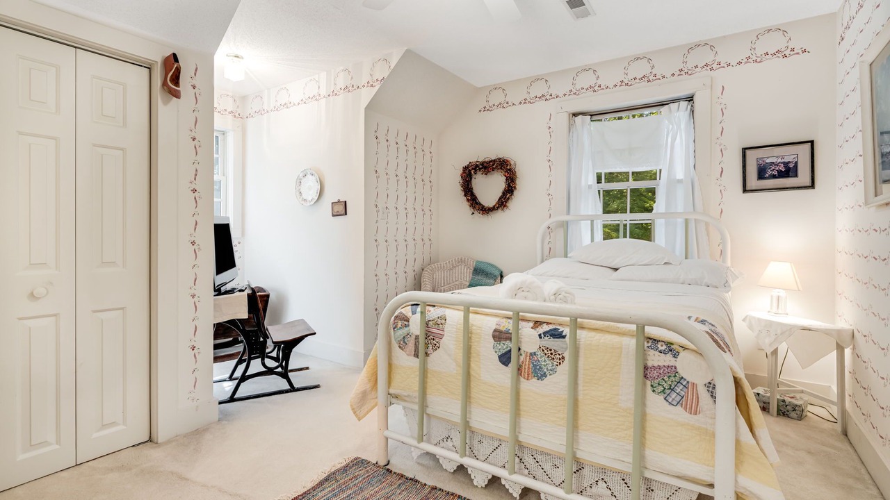Photo of Bedroom in Rambling Ridge