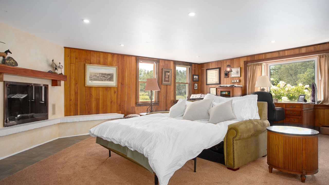 Photo of Bedroom in Sand Lake