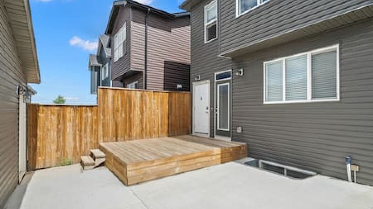 Photo of Patio Balcony in Southeast Calgary
