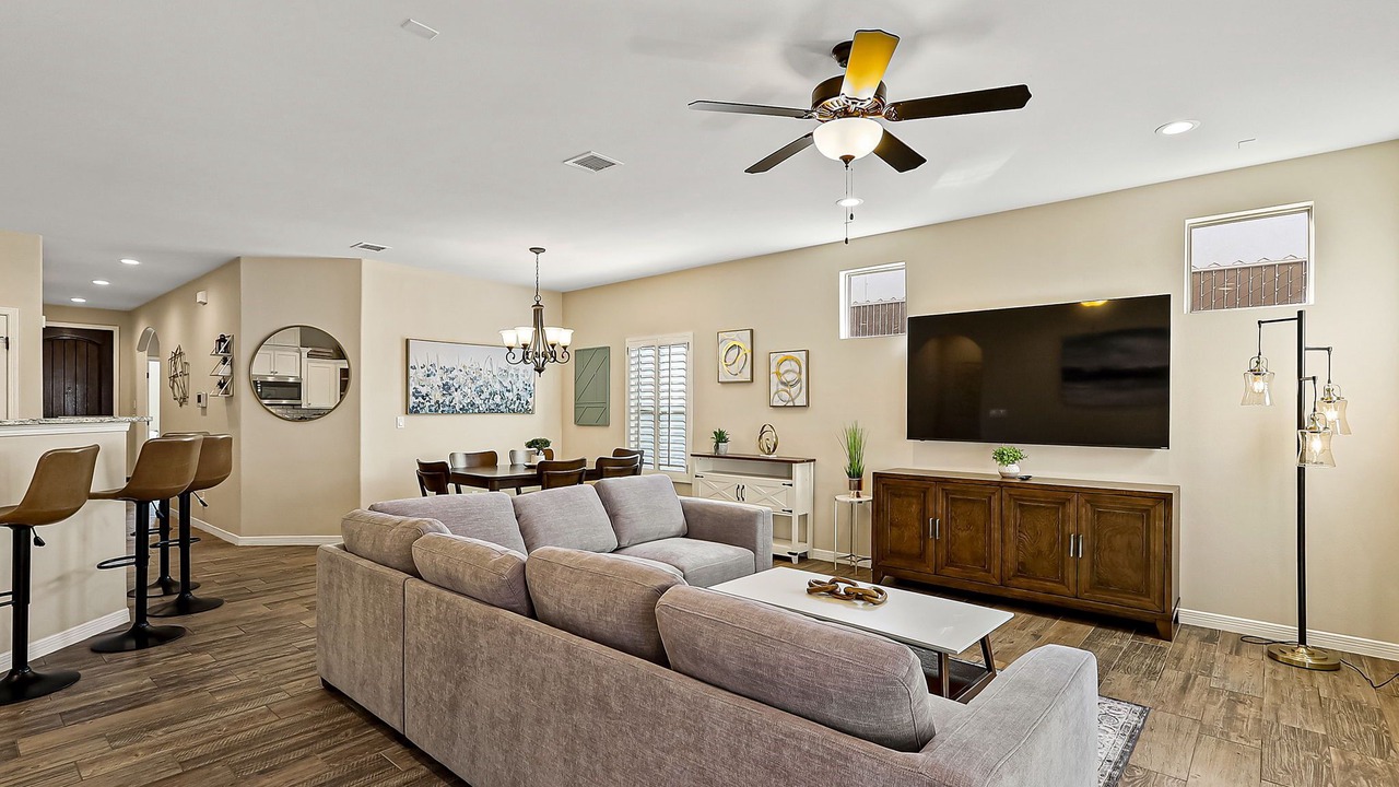 Photo of Livingroom in Biggs Field