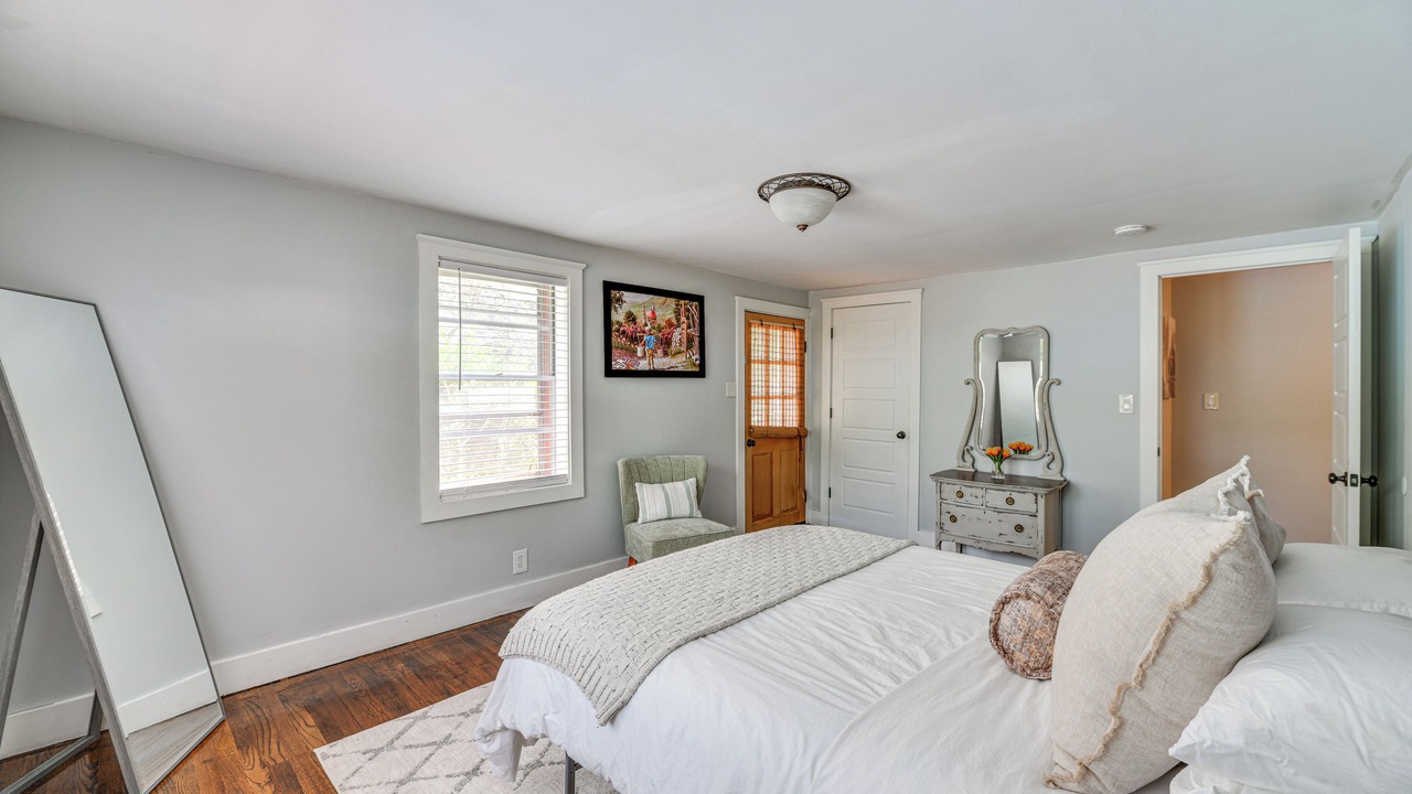 Photo of Bedroom in Newnan