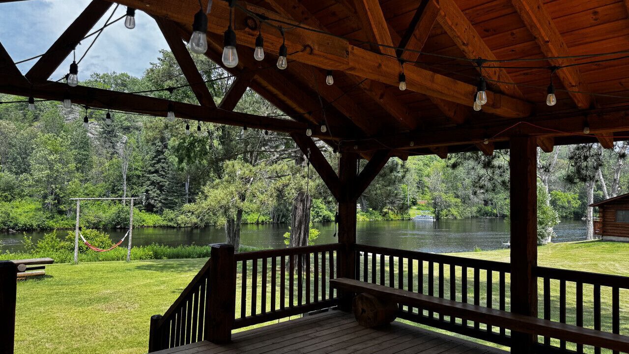 Photo of Patio Balcony in Crystal Falls