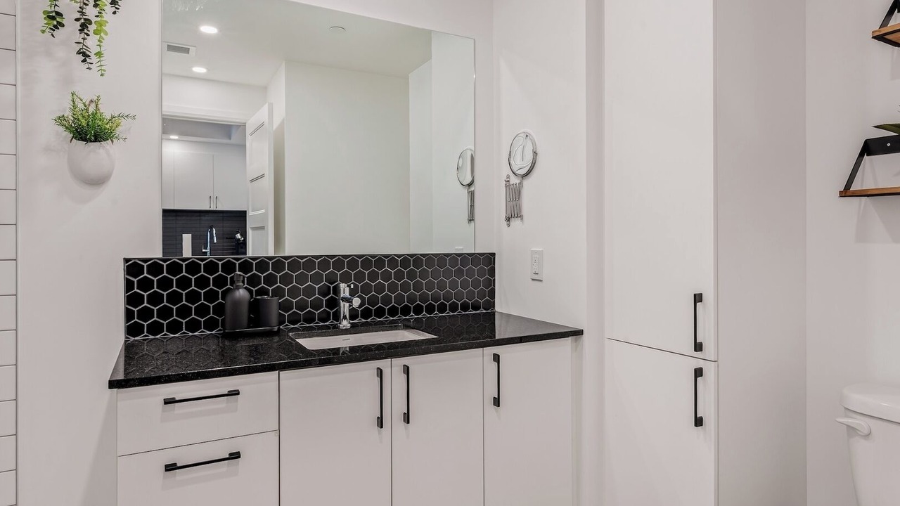 Photo of Bathroom in Saint-Roch