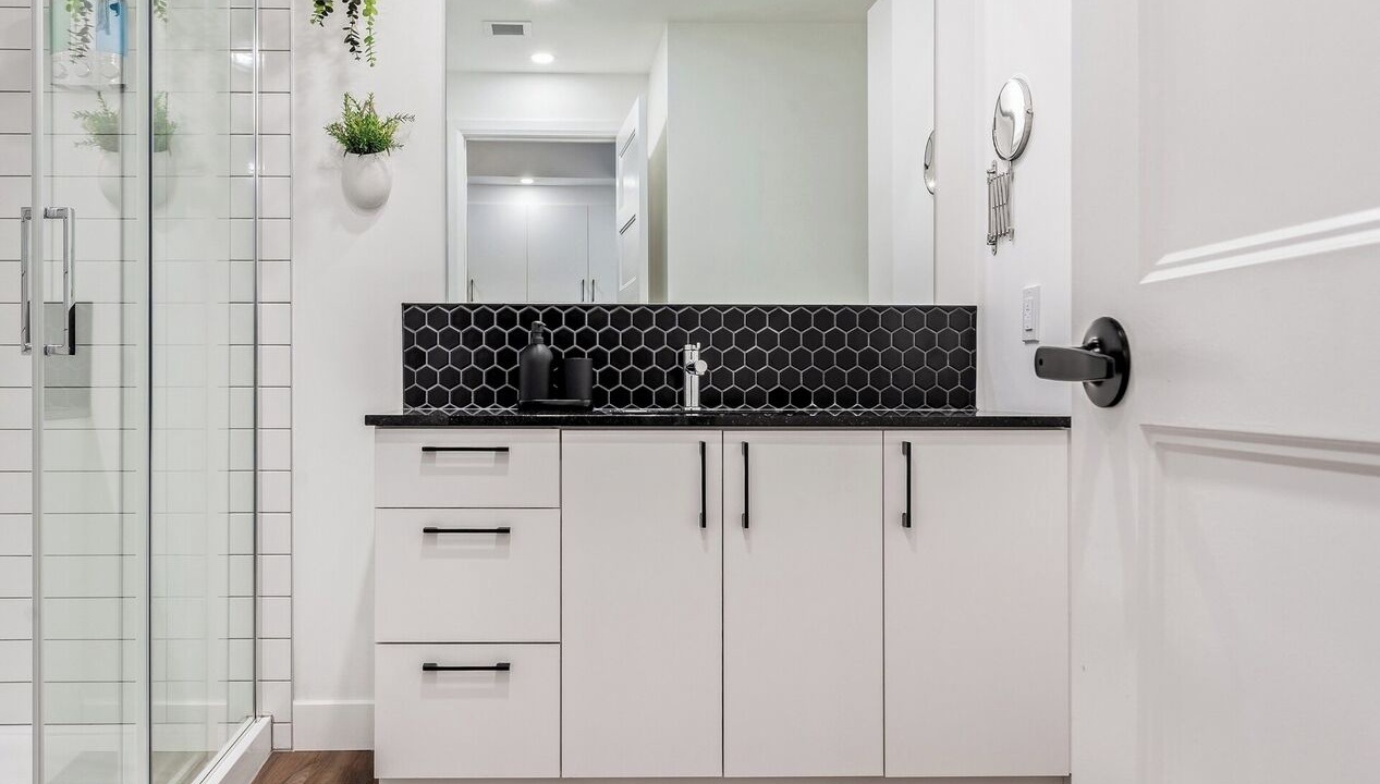 Photo of Bathroom in Saint-Roch