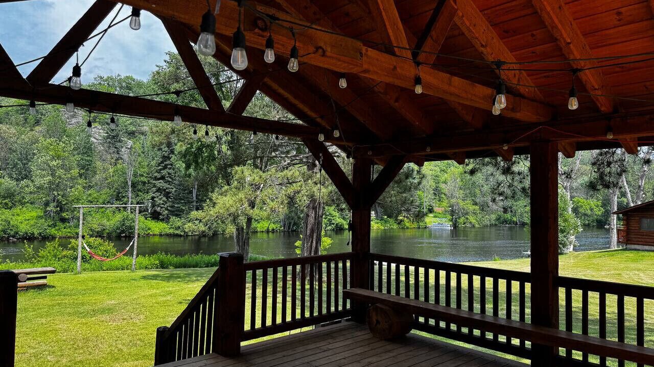 Photo of Patio Balcony in Crystal Falls