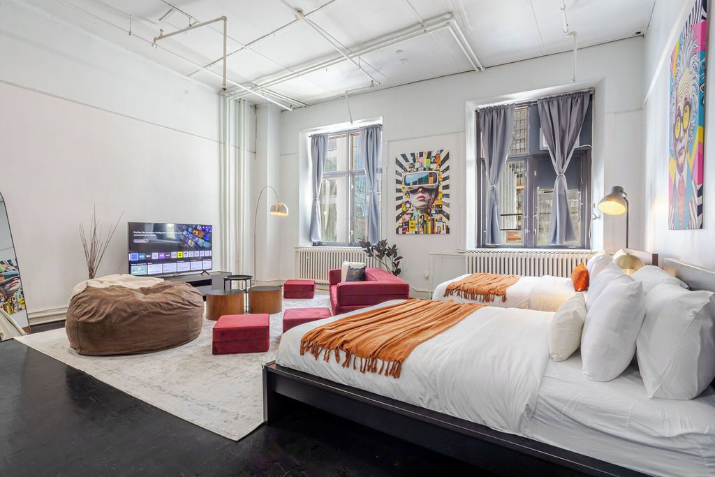 Photo of Bedroom in International District