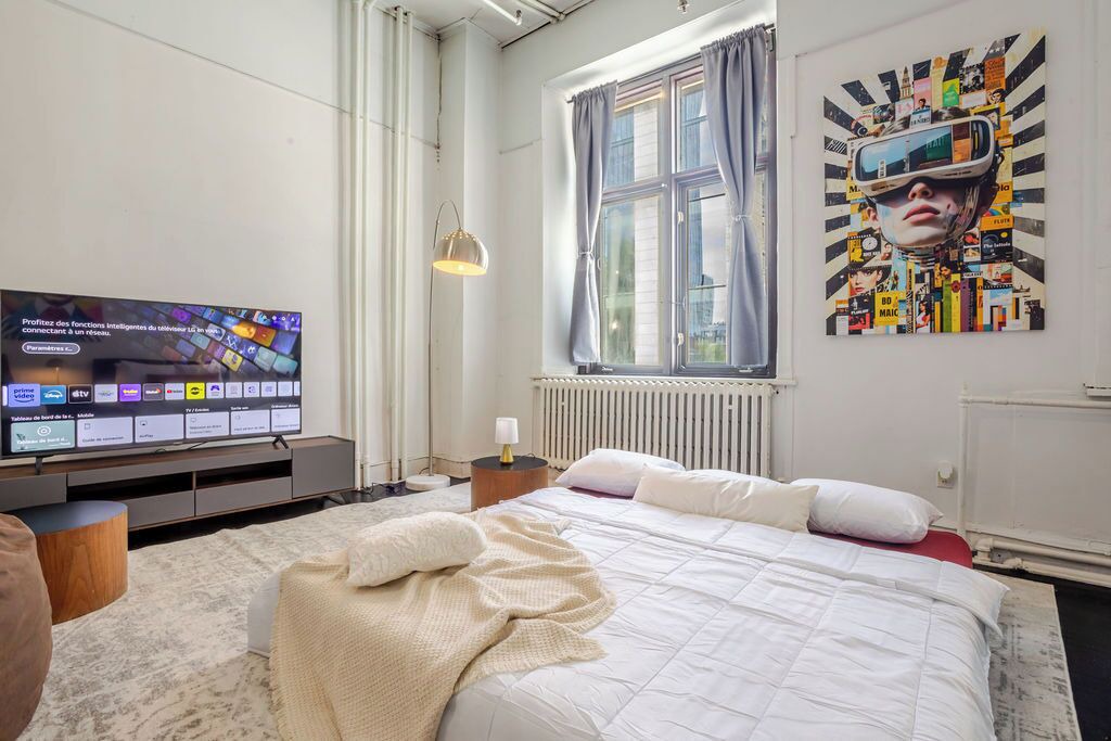 Photo of Bedroom in International District