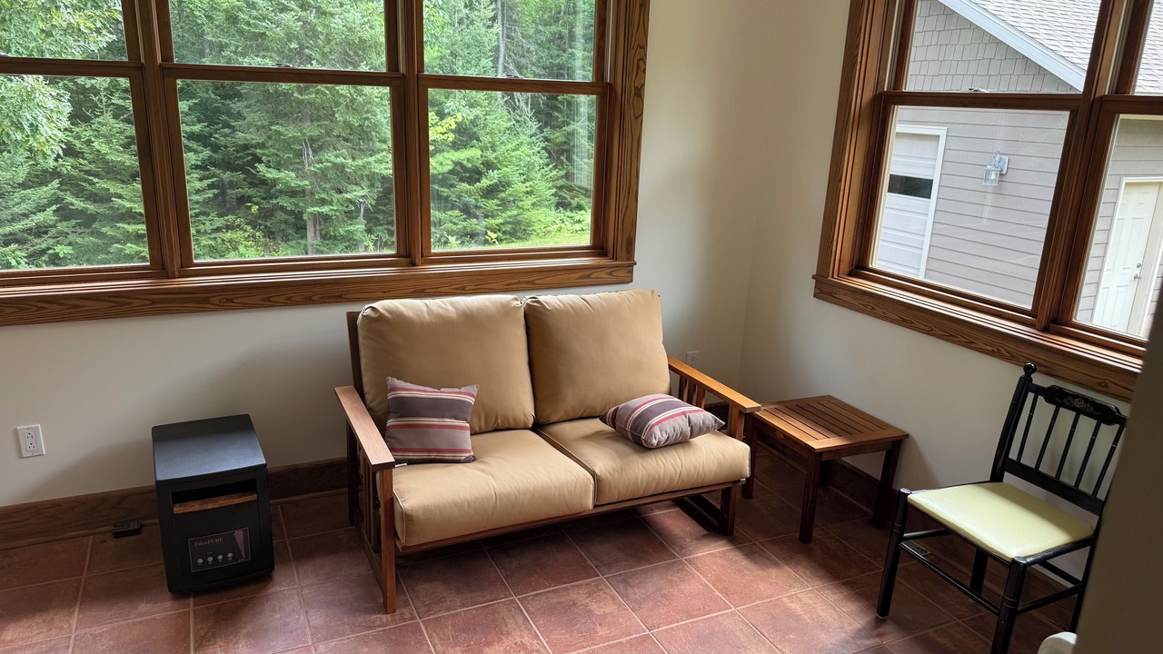Photo of Livingroom in Eagle Harbor