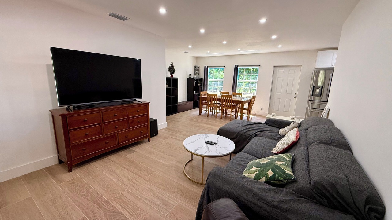 Photo of Livingroom in North Miami Beach