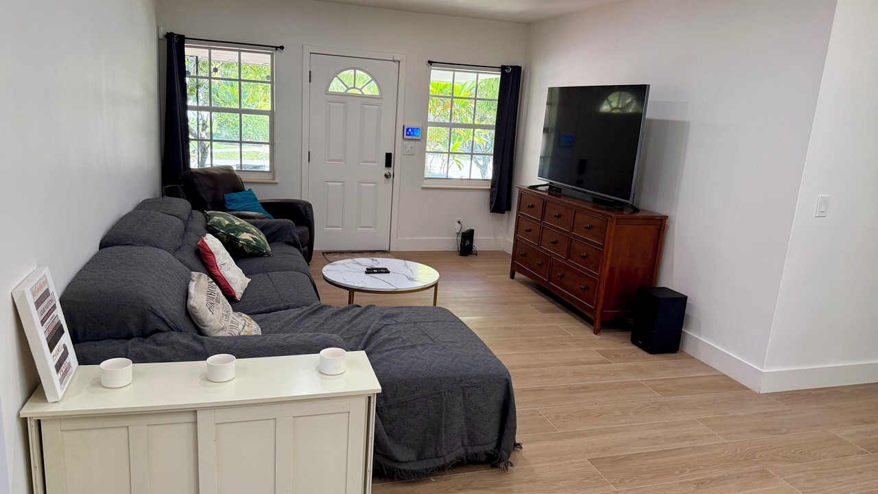 Photo of Livingroom in North Miami Beach