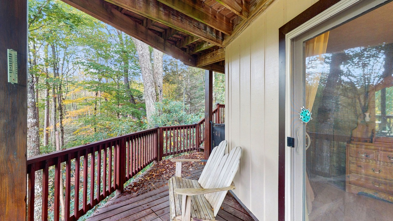 Photo of Patio Balcony in Beech Mountain