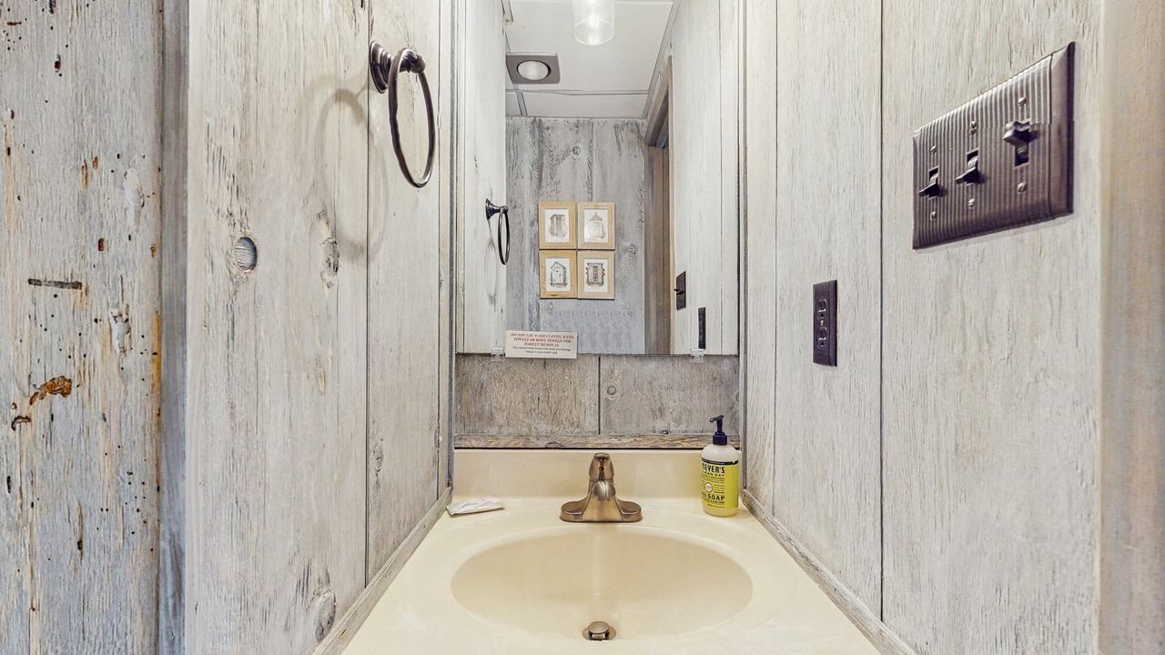 Photo of Bathroom in Beech Mountain