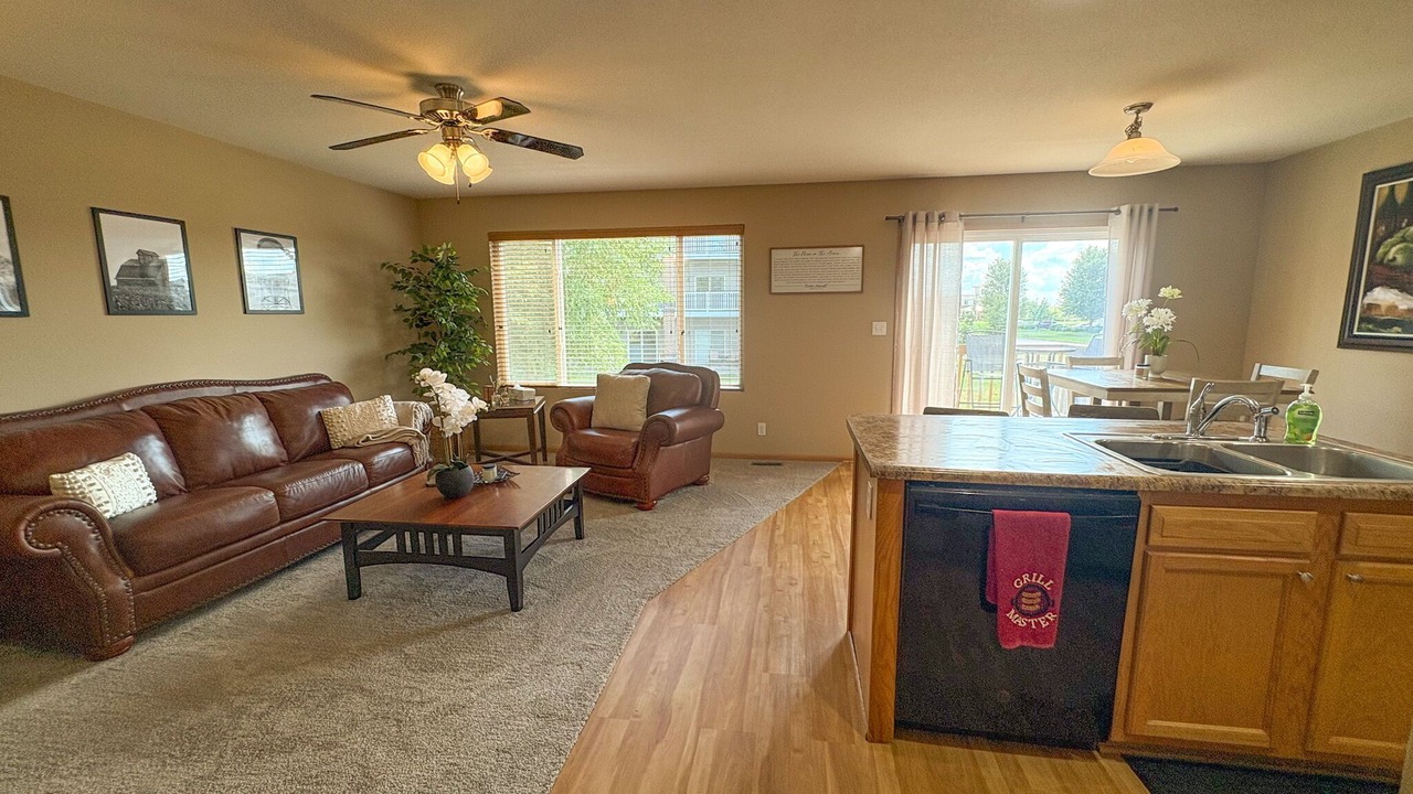 Photo of Livingroom in Ames