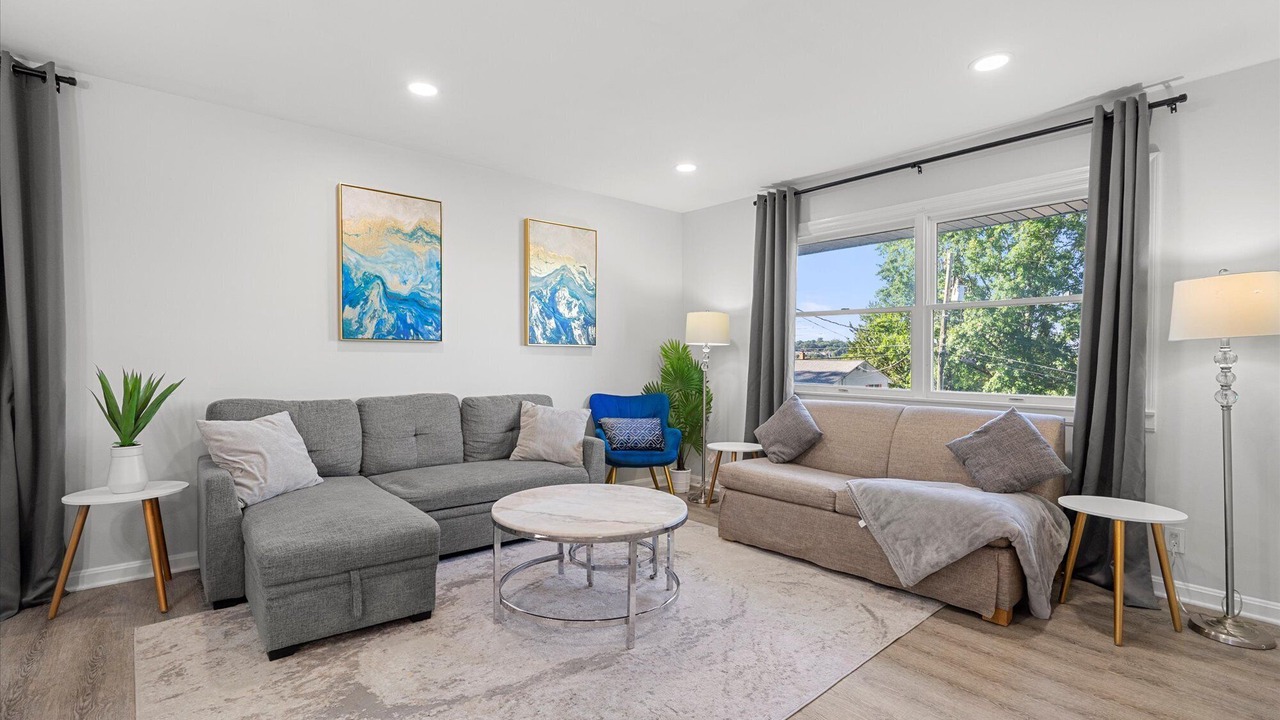 Photo of Livingroom in Rose Hill