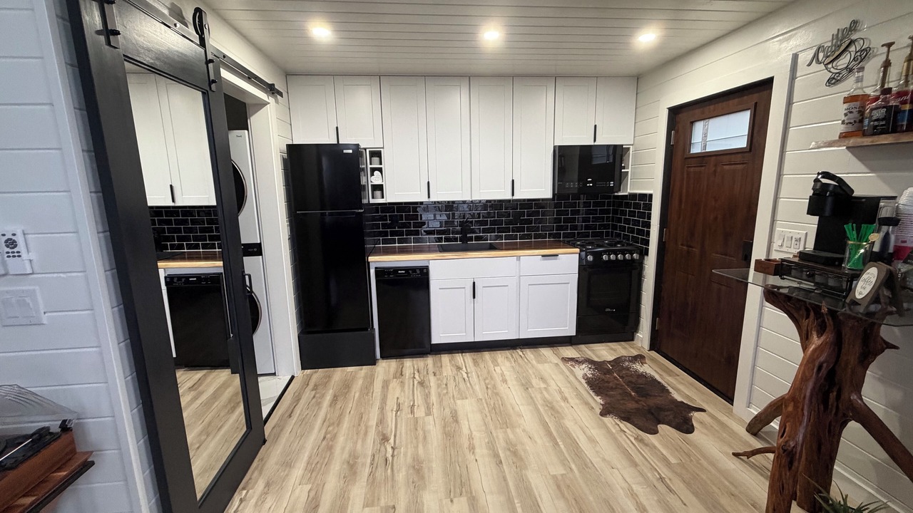 Photo of Kitchen in Elizabeth