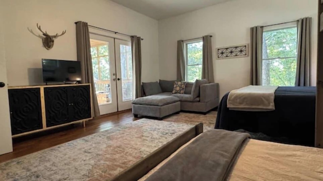 Photo of Bedroom in Valley Head