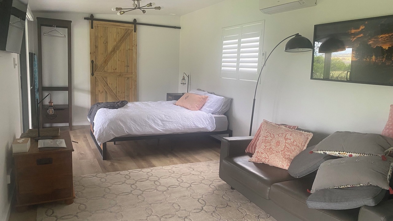 Photo of Bedroom in Jaspers Brush