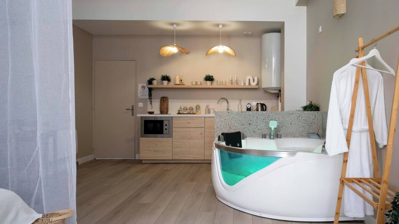 Photo of Bathroom in Nemours