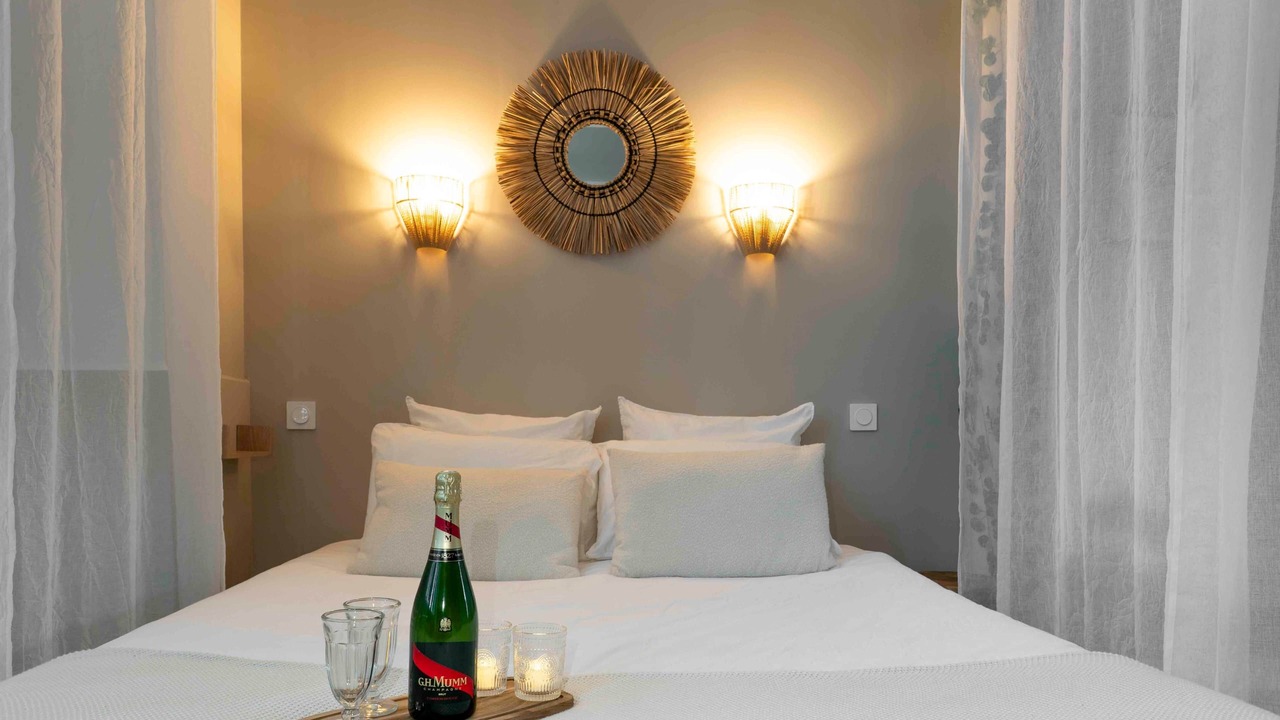 Photo of Bedroom in Nemours