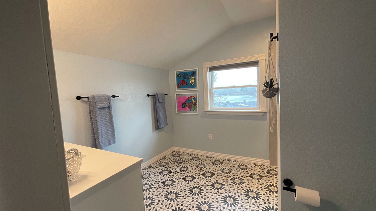 Photo of Bathroom in Piney