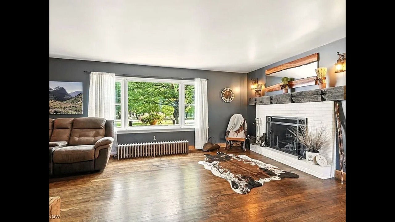 Photo of Livingroom in Stow