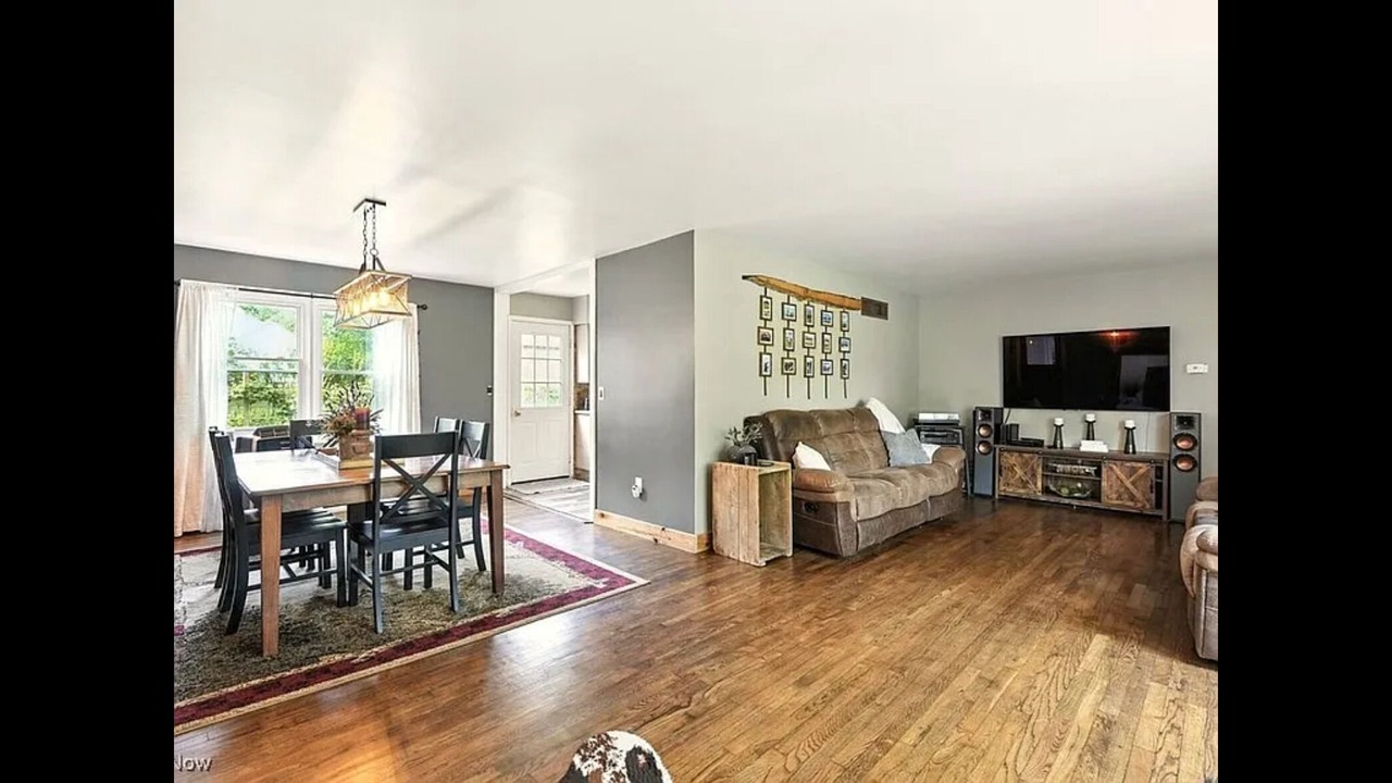 Photo of Livingroom in Stow