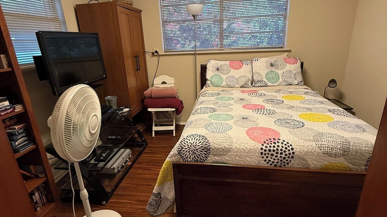 Photo of Bedroom in Lake Hamilton