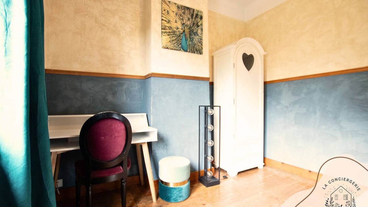 Photo of Others in Lens