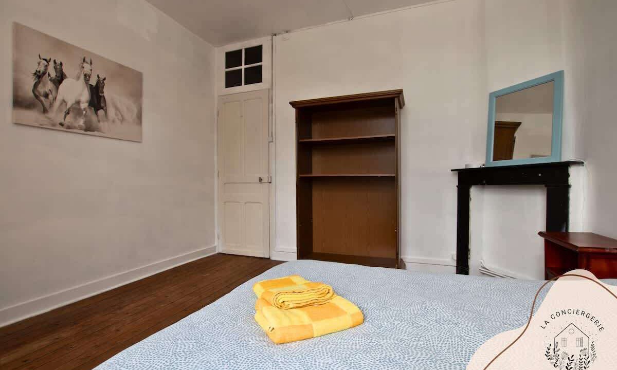 Photo of Others in Lens