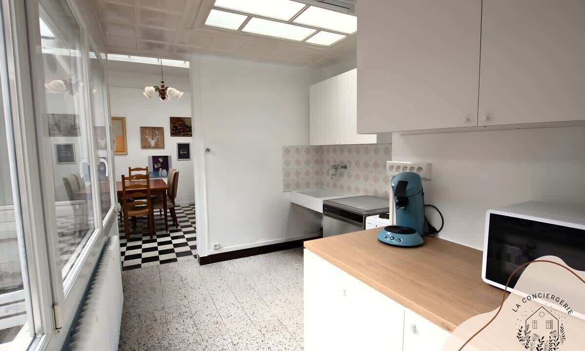 Photo of Others in Lens