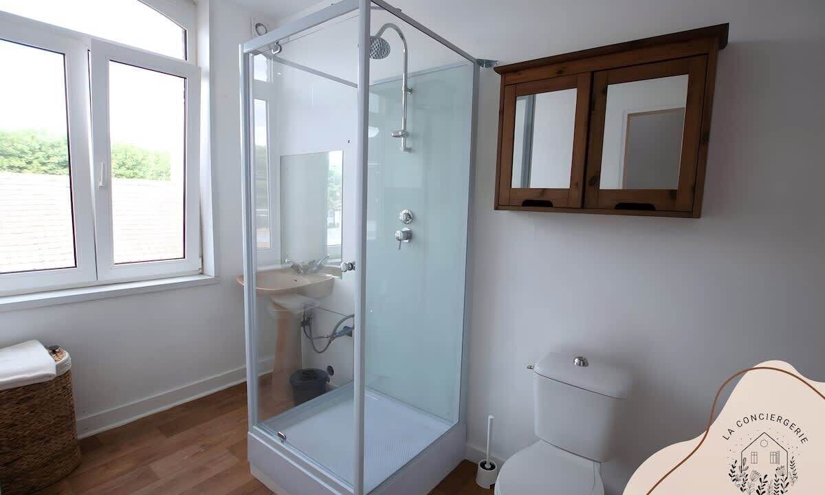 Photo of Others in Lens