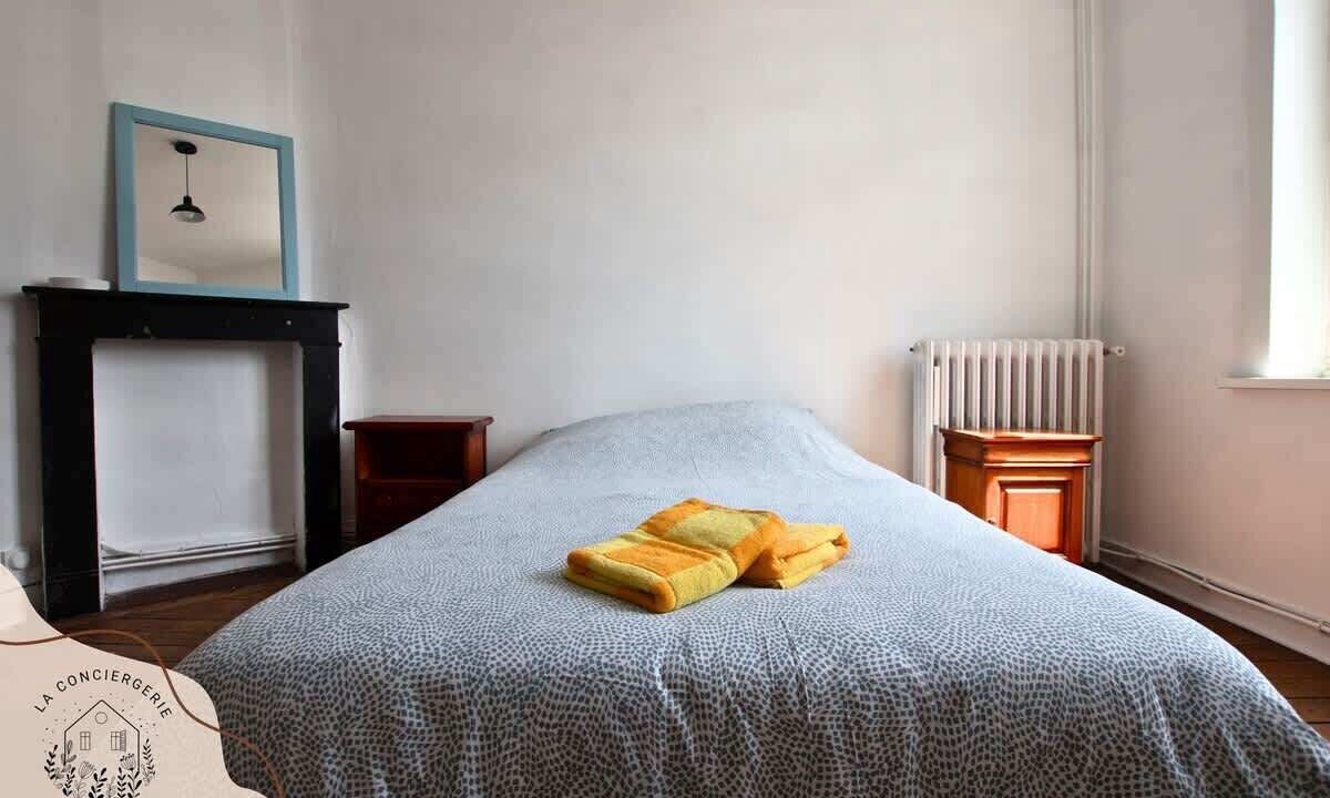 Photo of Others in Lens