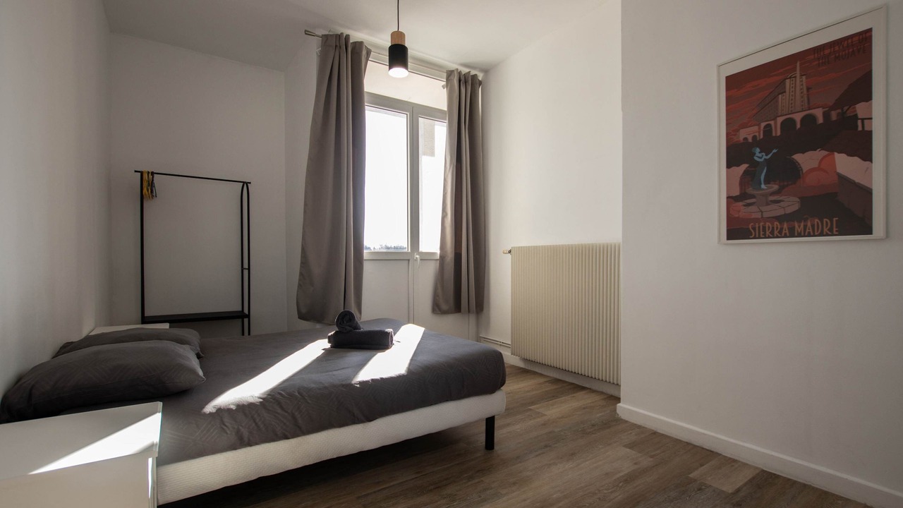 Photo of Bedroom in Douai