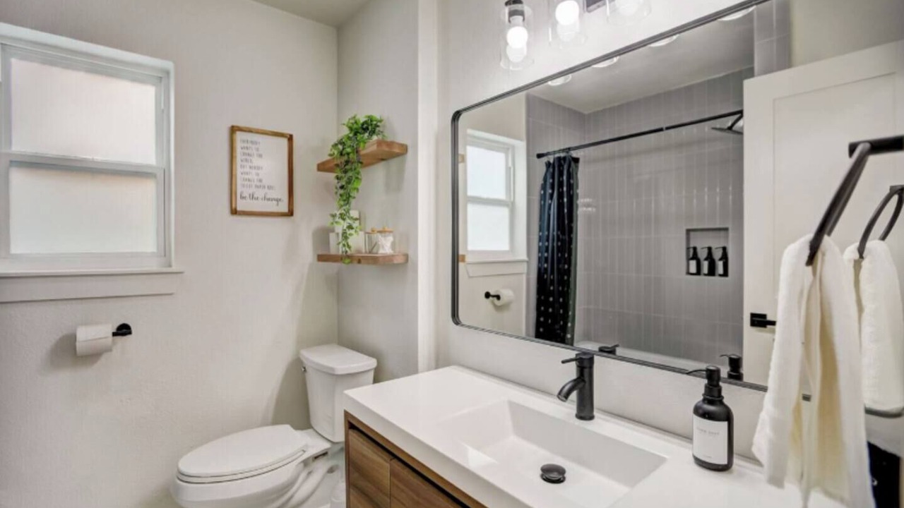 Photo of Bathroom in North Austin Civic Association