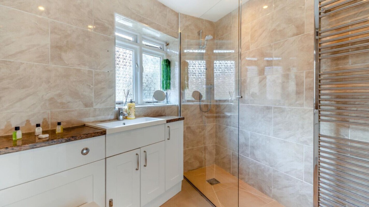 Photo of Bedroom in Ashbourne