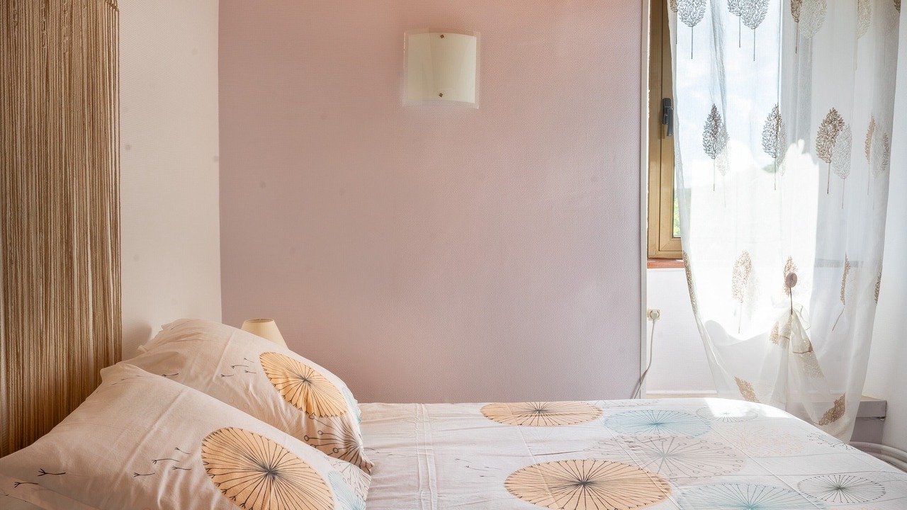 Photo of Bedroom in Saint-Julien-de-Gras-Capou