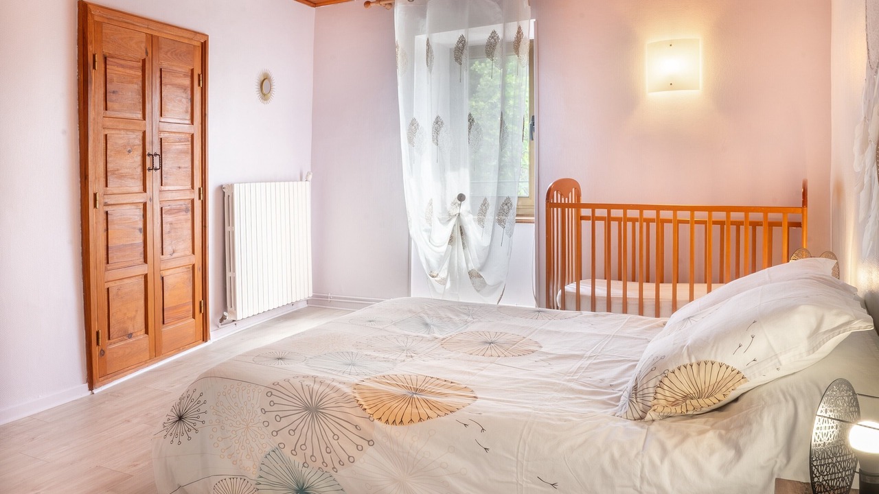 Photo of Bedroom in Saint-Julien-de-Gras-Capou