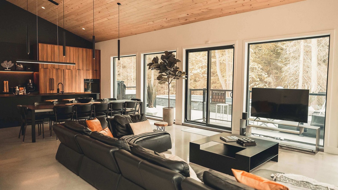 Photo of Livingroom in Morin Heights