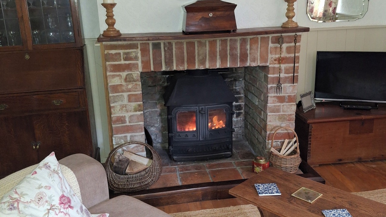 Photo of Livingroom in Motcombe