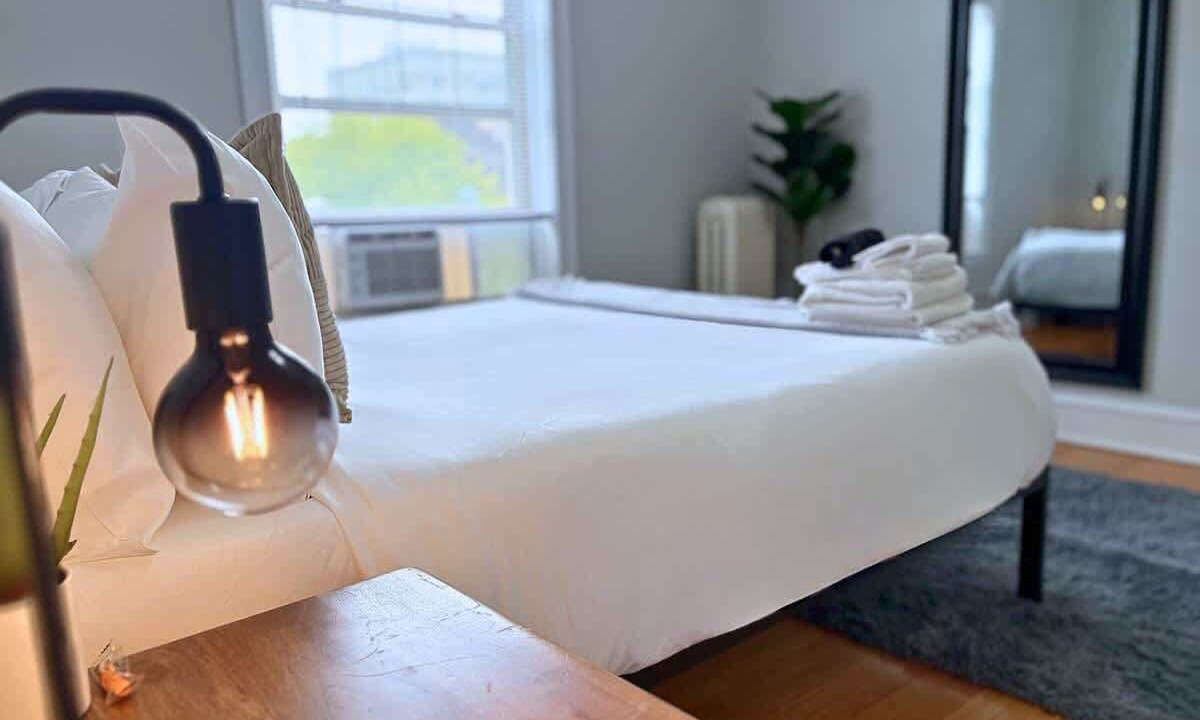 Photo of Bedroom in South Evanston
