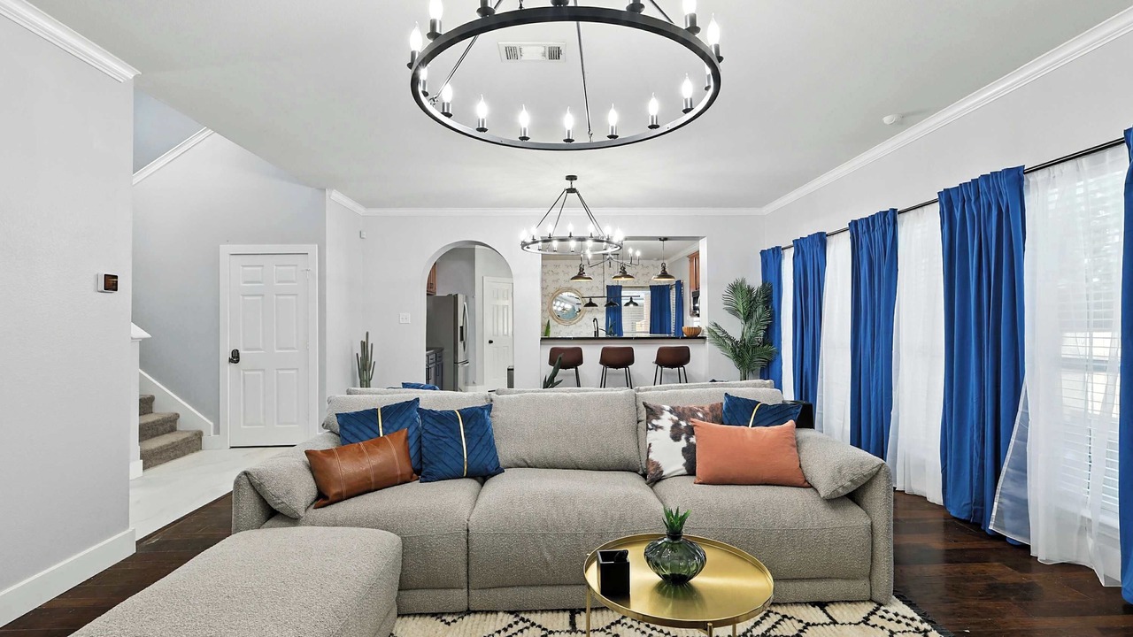 Photo of Livingroom in Burleson