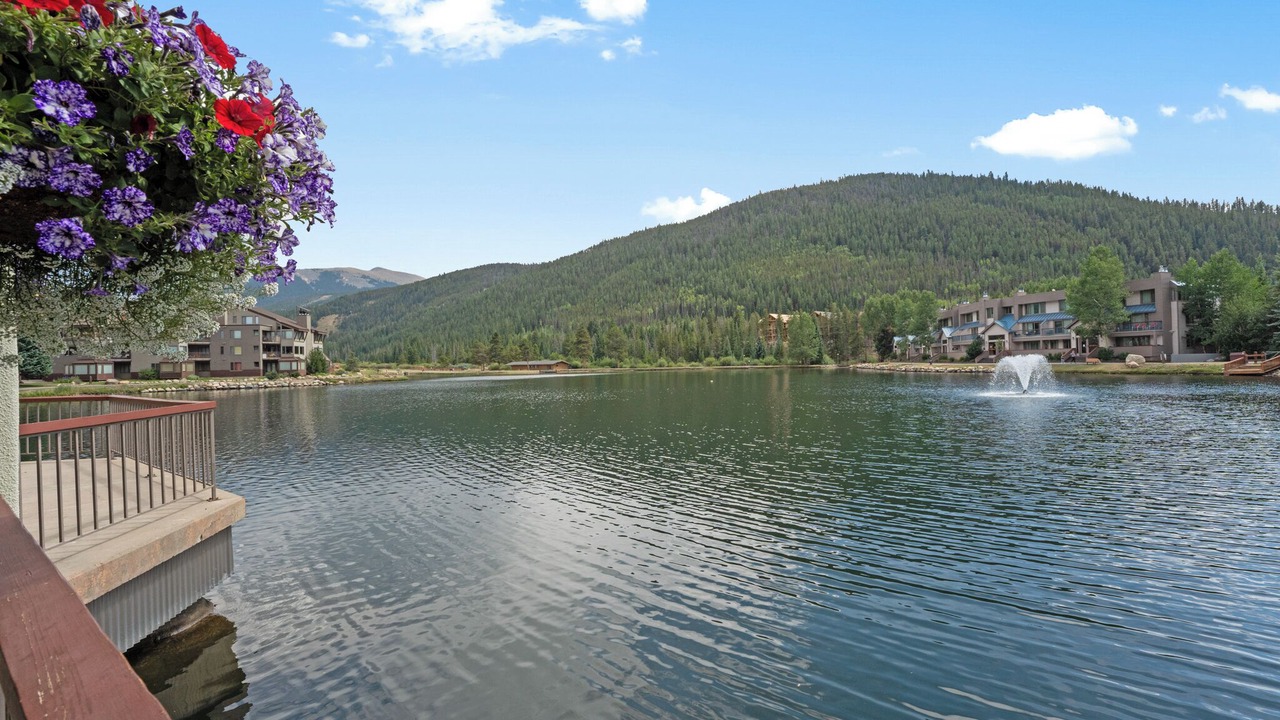 Photo of Outdoor in Lakeside Village