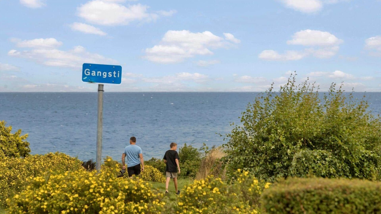 Photo of Others in Allingabro