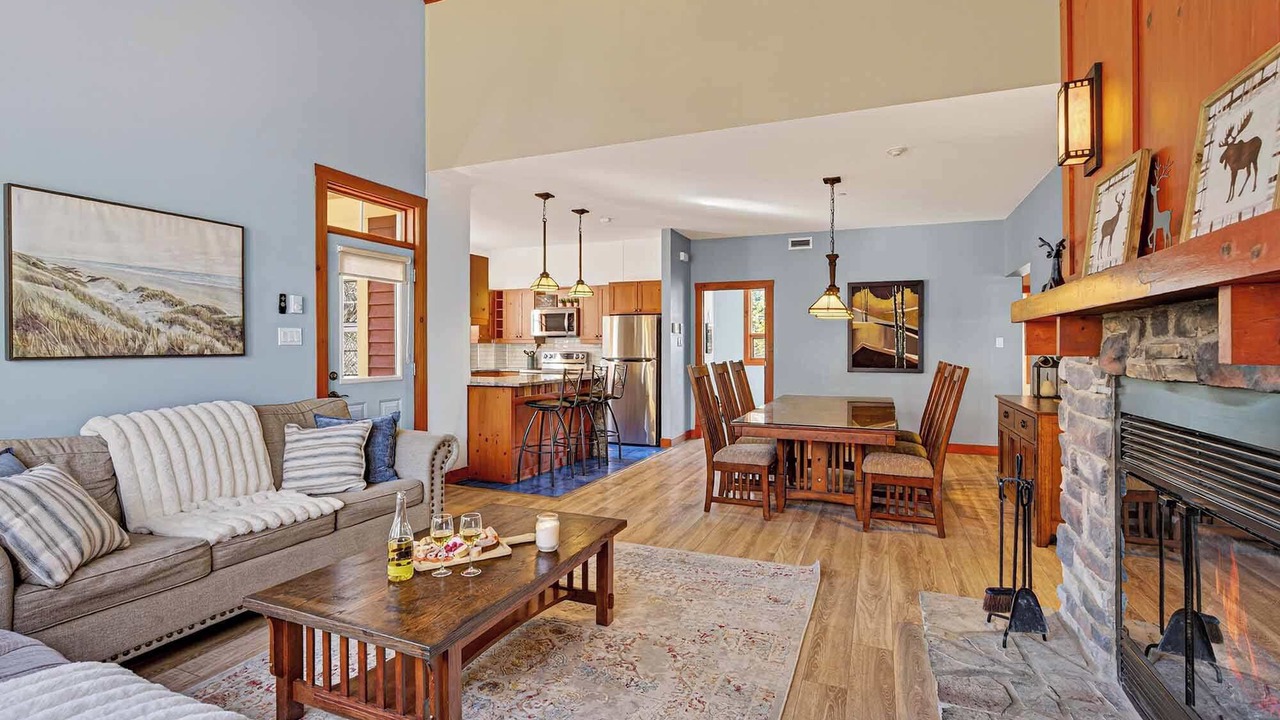 Photo of Livingroom in Tremblant-Les-Eaux