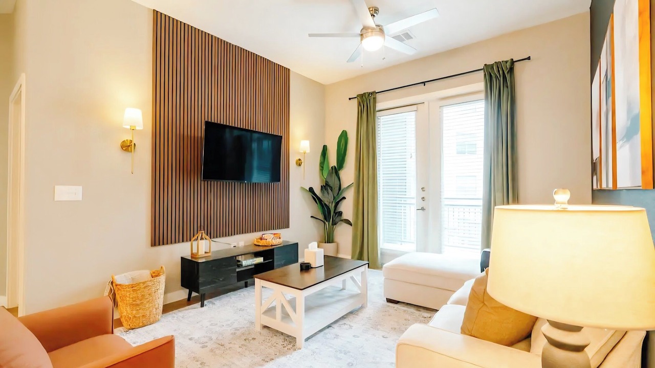 Photo of Livingroom in Tobin Hill
