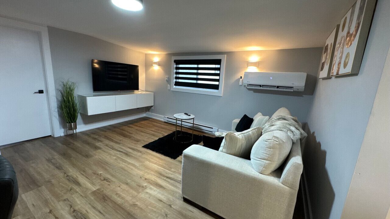 Photo of Livingroom in Welland