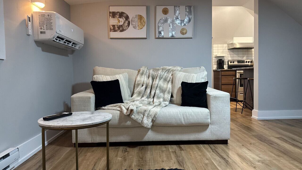 Photo of Livingroom in Welland