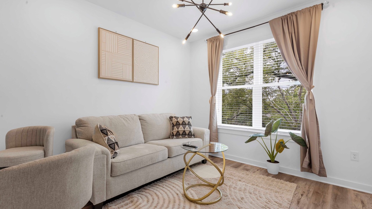 Photo of Livingroom in Old Fourth Ward