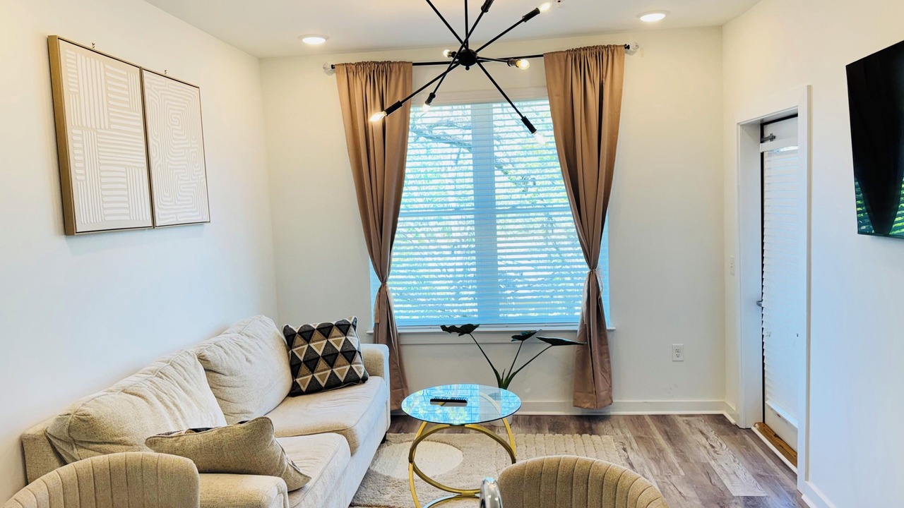 Photo of Livingroom in Old Fourth Ward